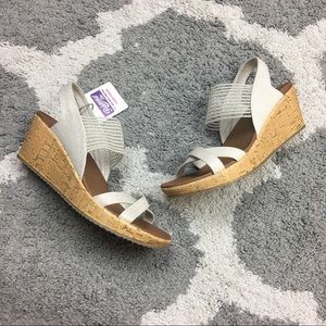 Sketchers | Beverlee Smitten Kitten Wedge Sandals